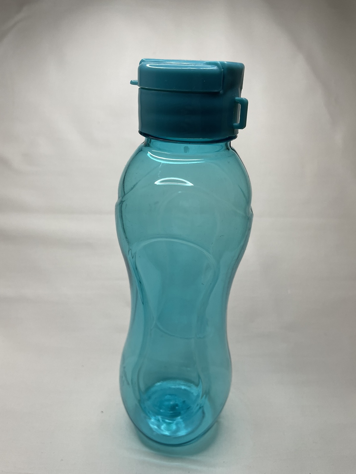 Μπουκάλι πλαστικό νερού 500 ml